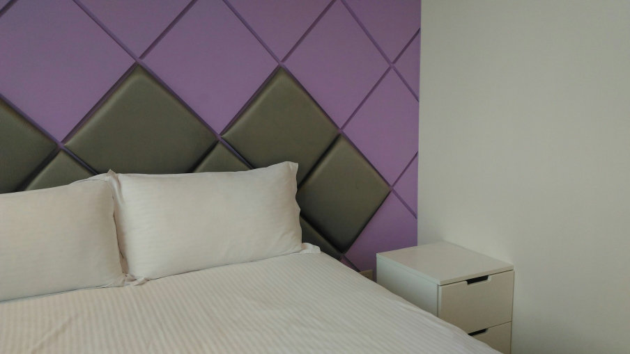精緻一大床房-粉紫